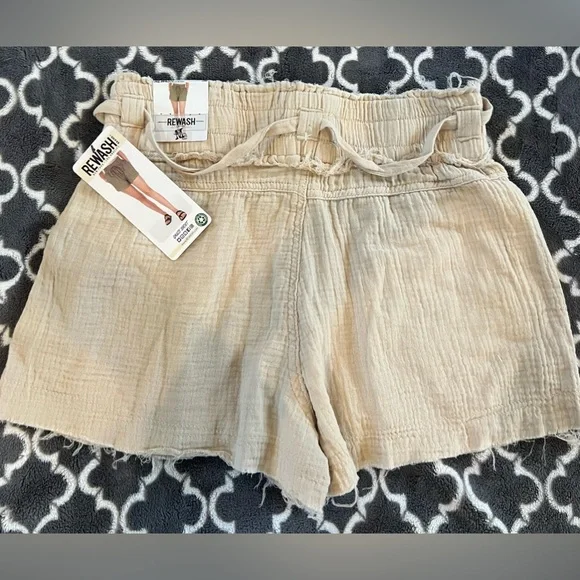 NWT Rewash gauze shorts. Tan. Size M. - Picture 3 of 3
